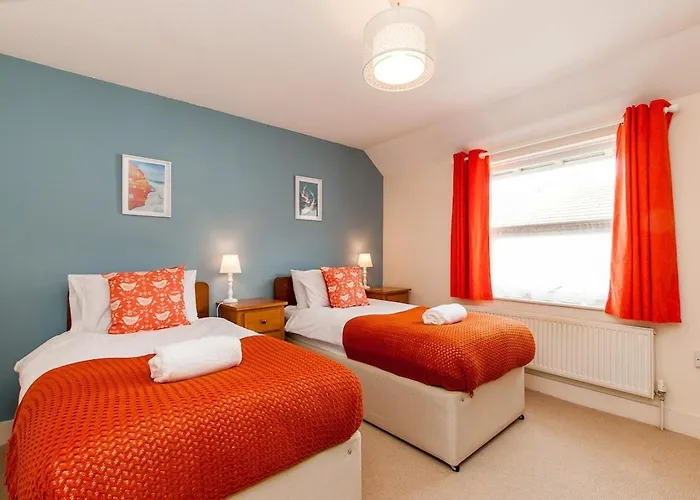Magdala Cottage -Village Location- Dog Friendly
