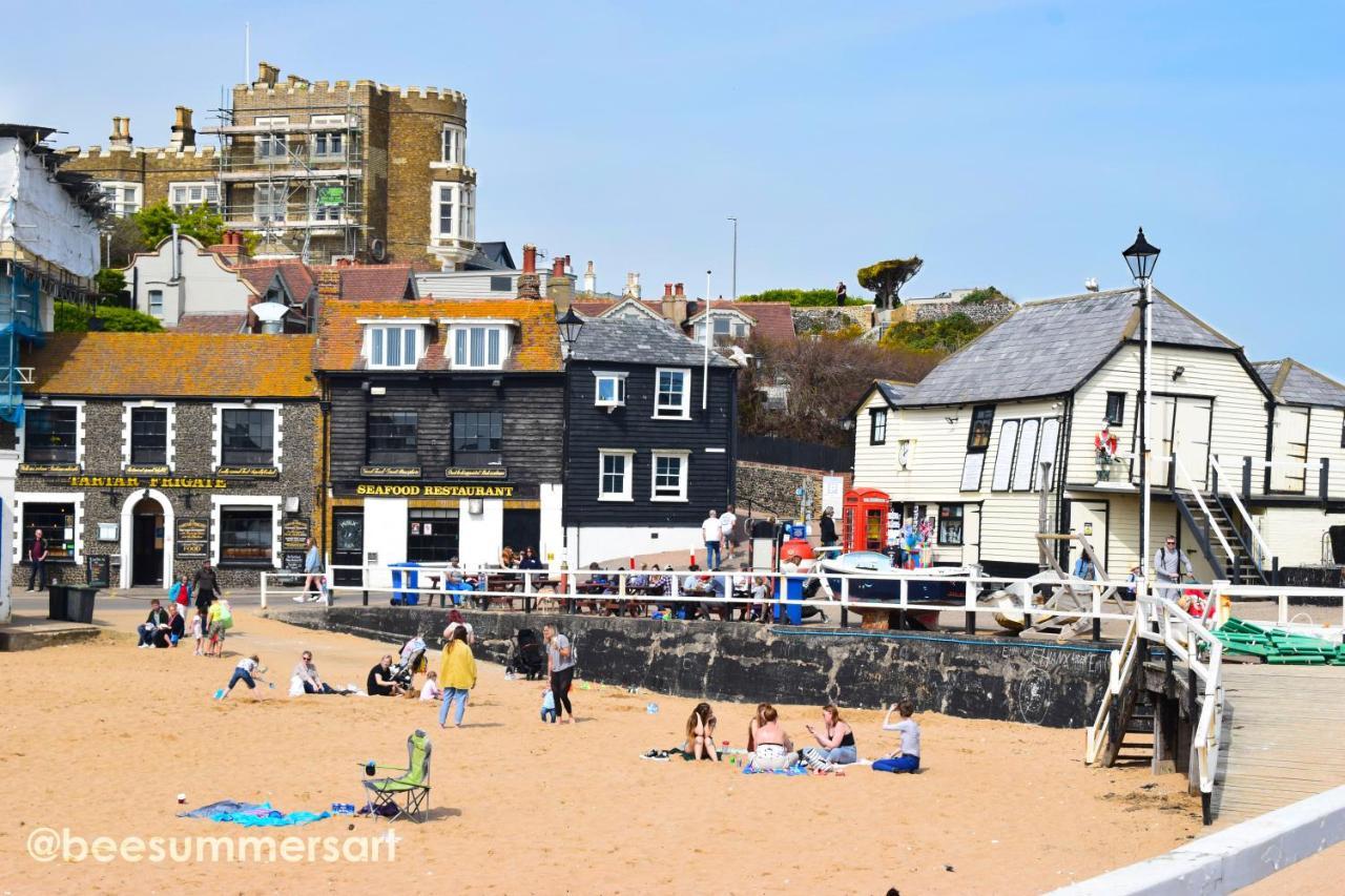 Magdala -village Location- Dog Friendly Holiday home