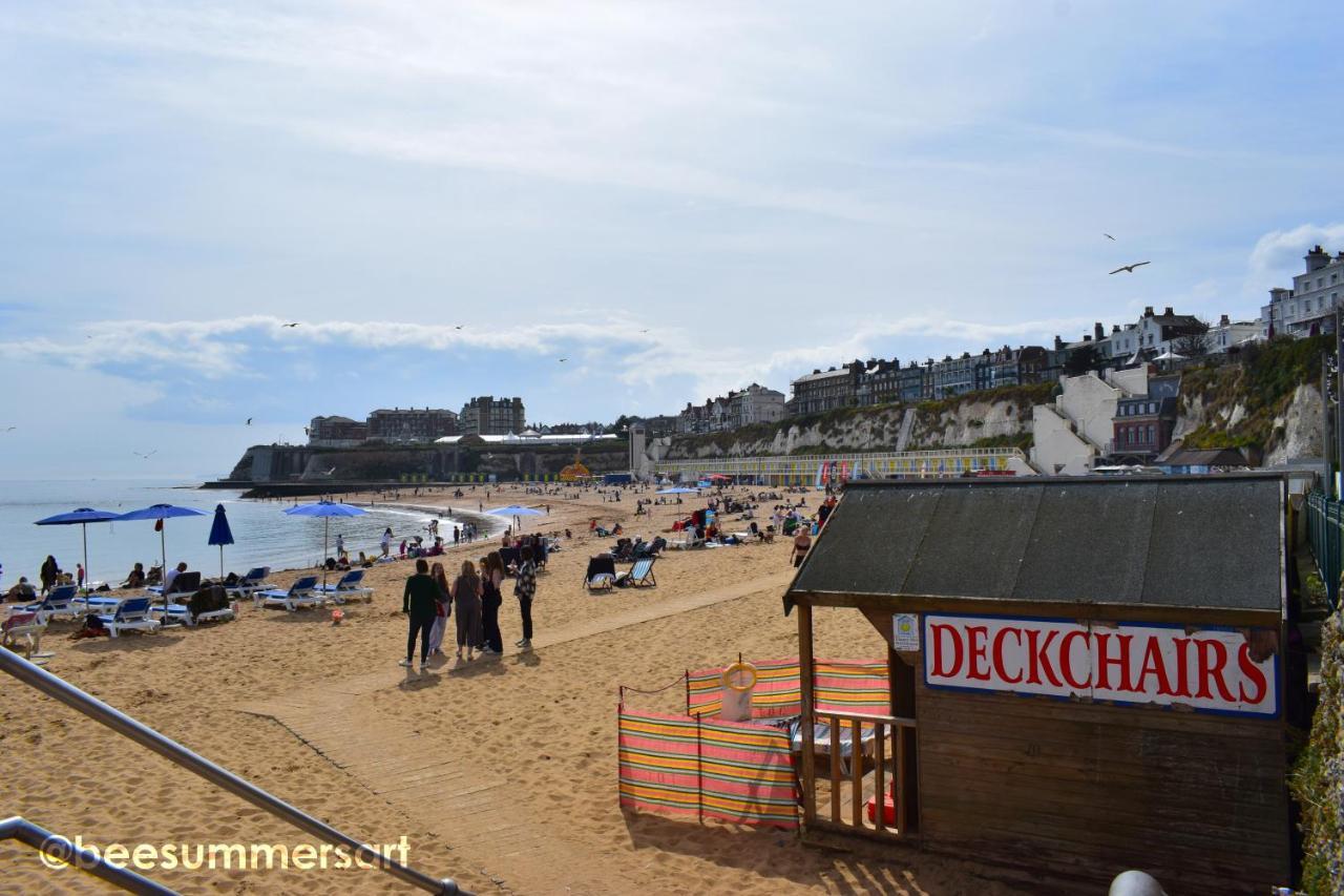 Holiday home Magdala -village Location- Dog Friendly