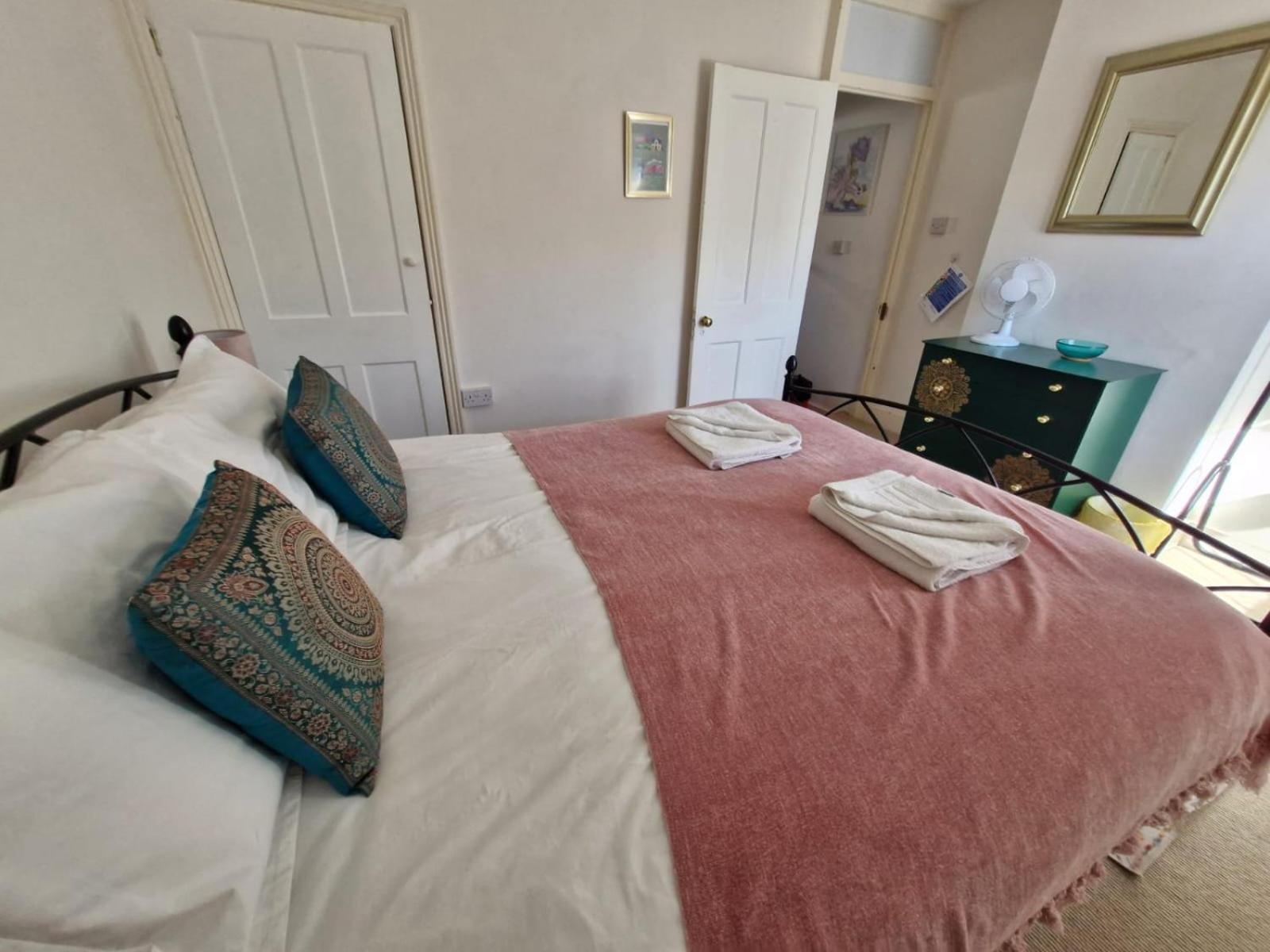 Holiday home Magdala -village Location- Dog Friendly Broadstairs